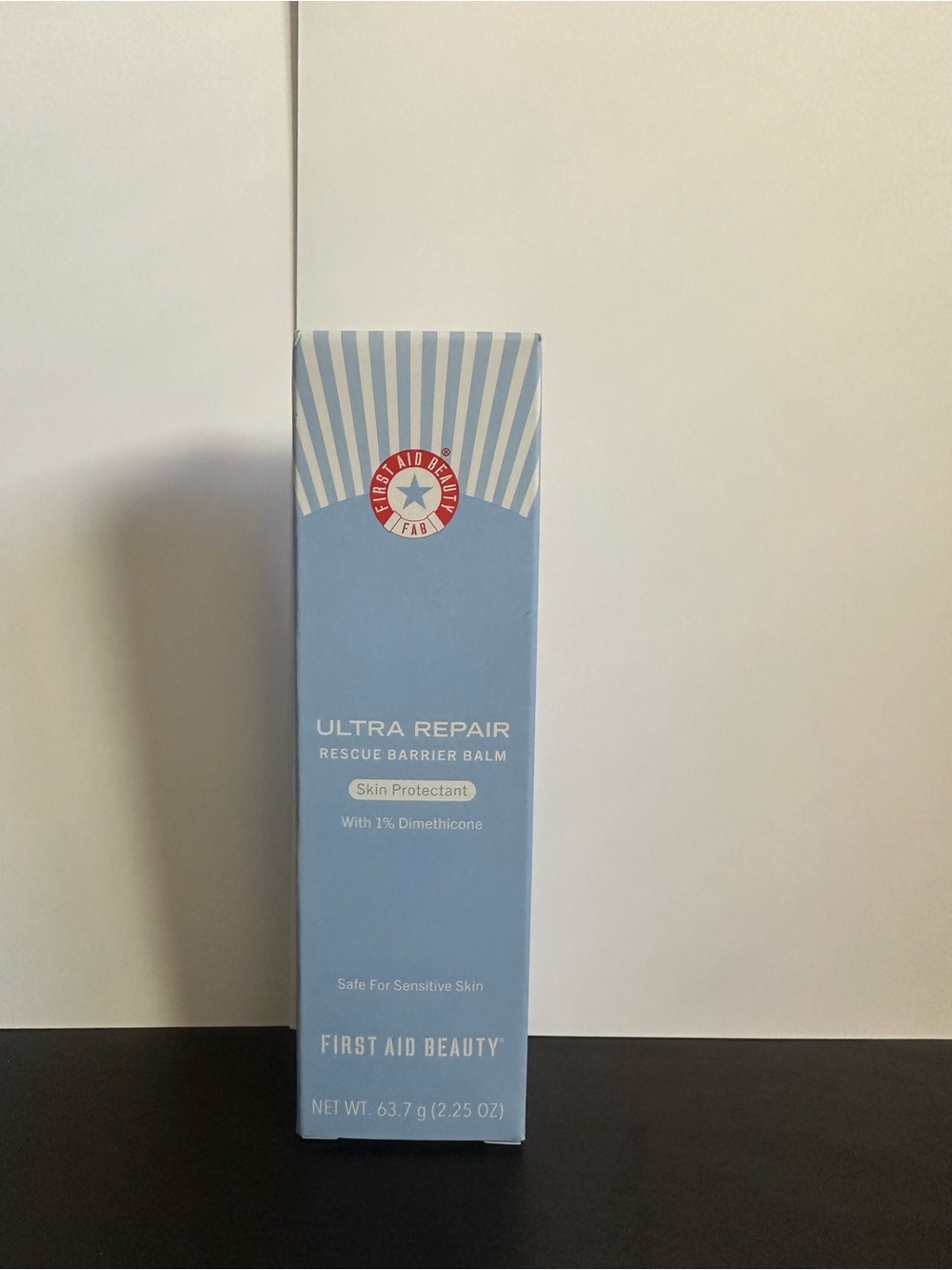 First Aid Beauty Ultra Repair Rescue Barrier Balm - Light Blue & White